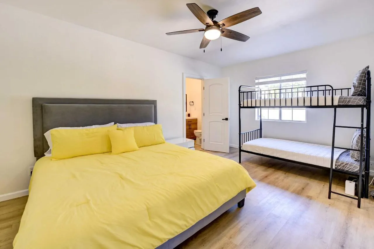 Stylish Palm Springs Home With Private Pool And Spa!